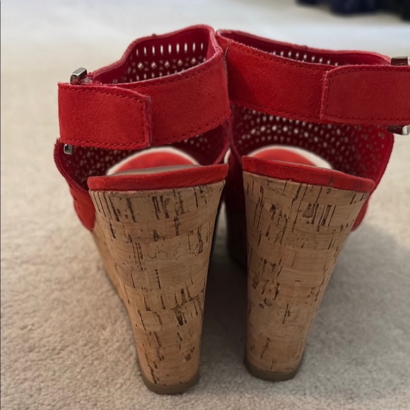 American Rag coral Women's Sandals - Picture 3 of 4